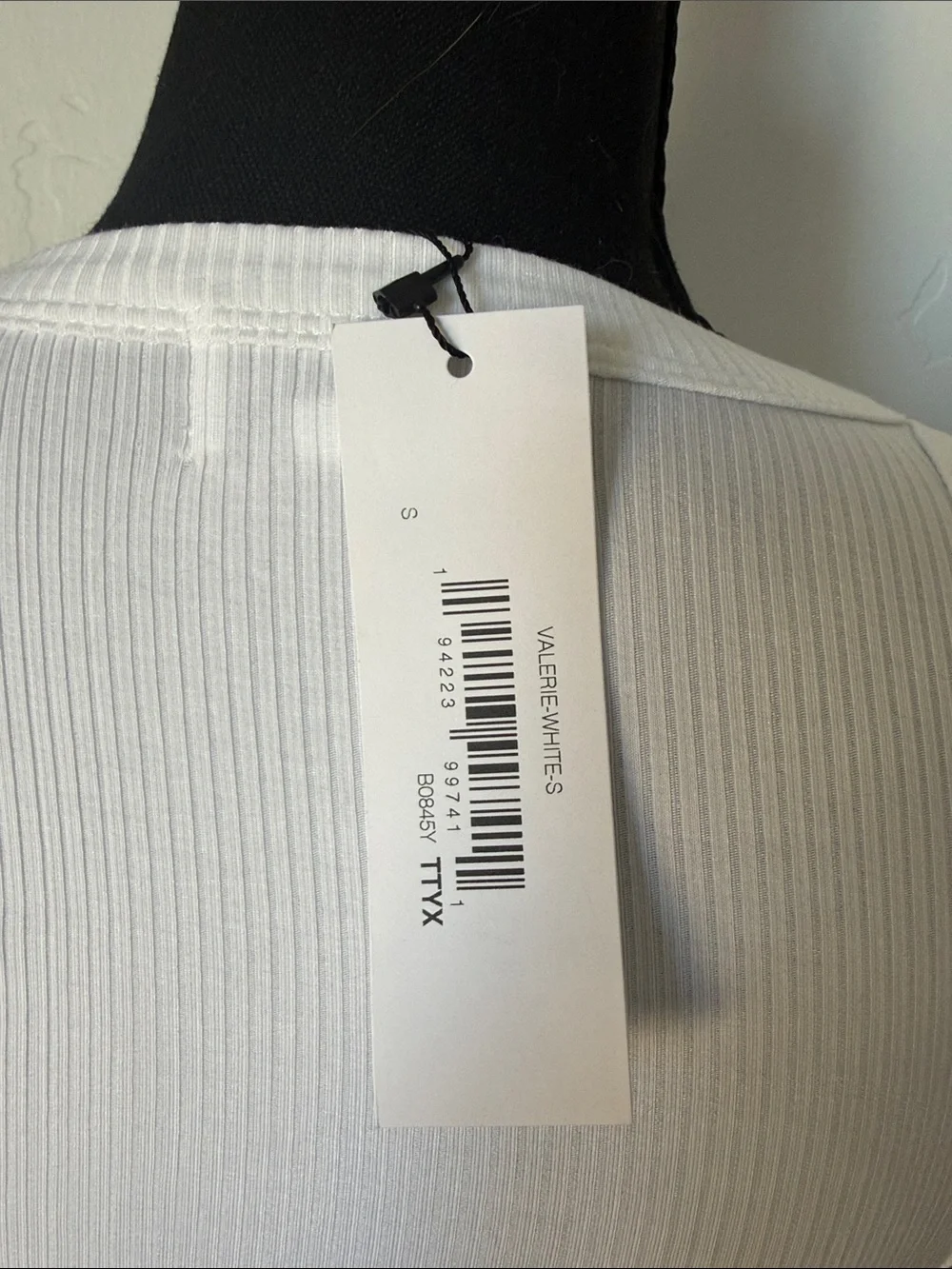 Essential Ribbed White Tank Top - Picture 3 of 5